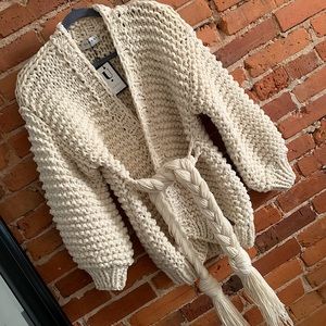 Uloani Charisse Cardigan in Cream